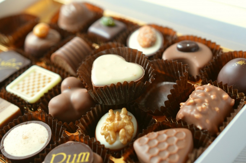 confiserie-LA MARTRE-min_chocolates_food_candy_calories_nibble_chocolate_heart-782043